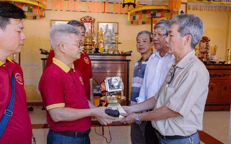 nơi dạy nhận định đá quý TPHCM