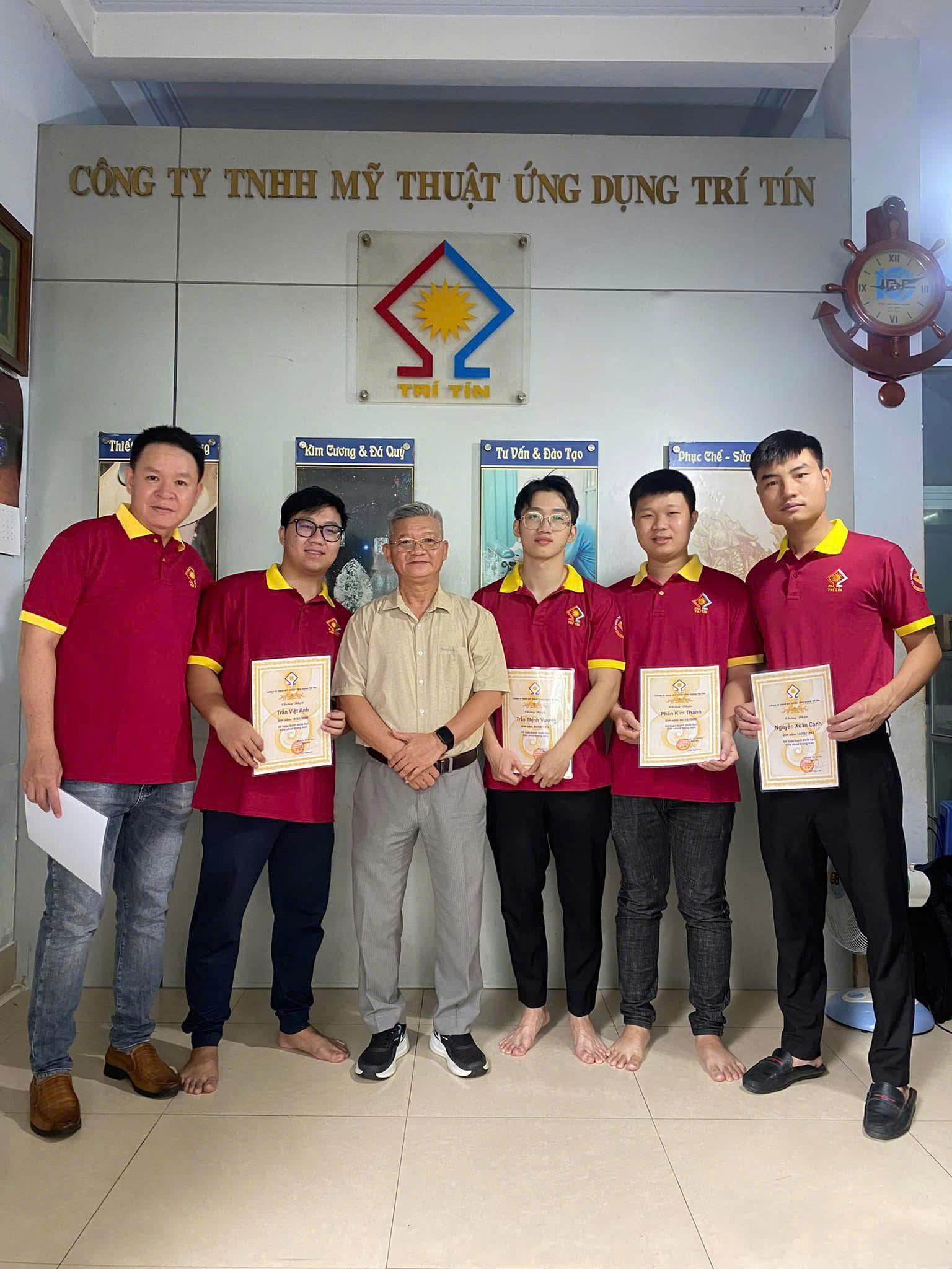 HỌC NGHỀ VÀNG BẠC ĐÁ QUÝ