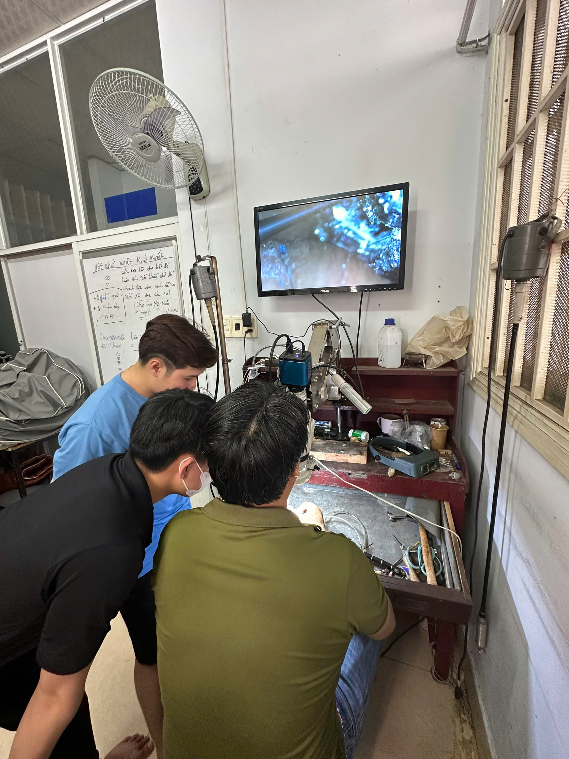 học nghề thợ bạc ở đâu?