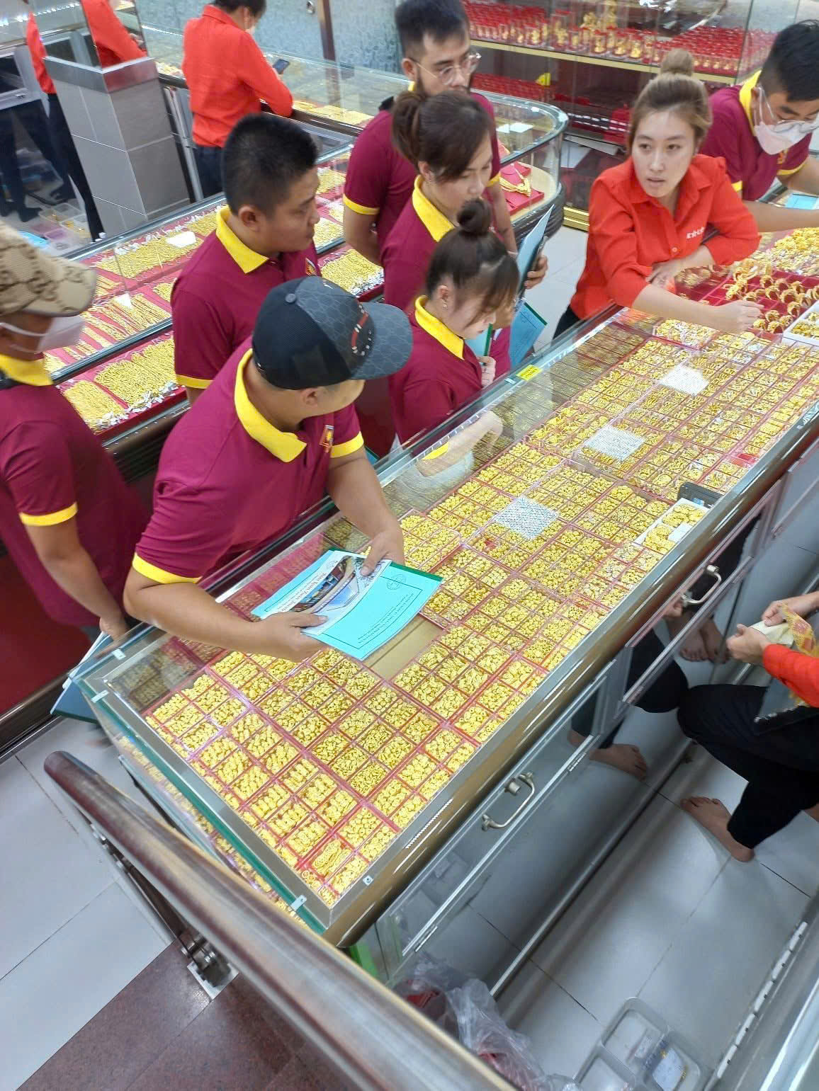 Học mở tiệm vàng ở đâu?