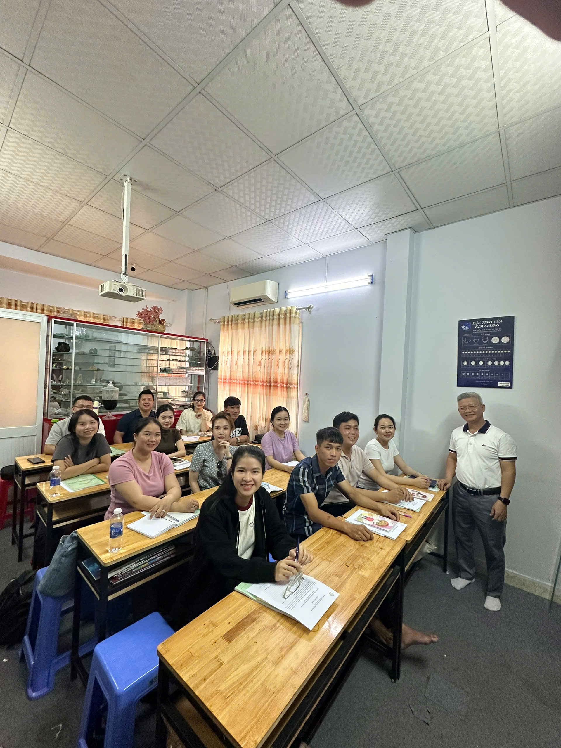 Kiến thức về vàng bạc đá quý 1