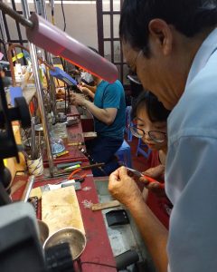 học nghề kim hoàn tại quận Tân Phú
