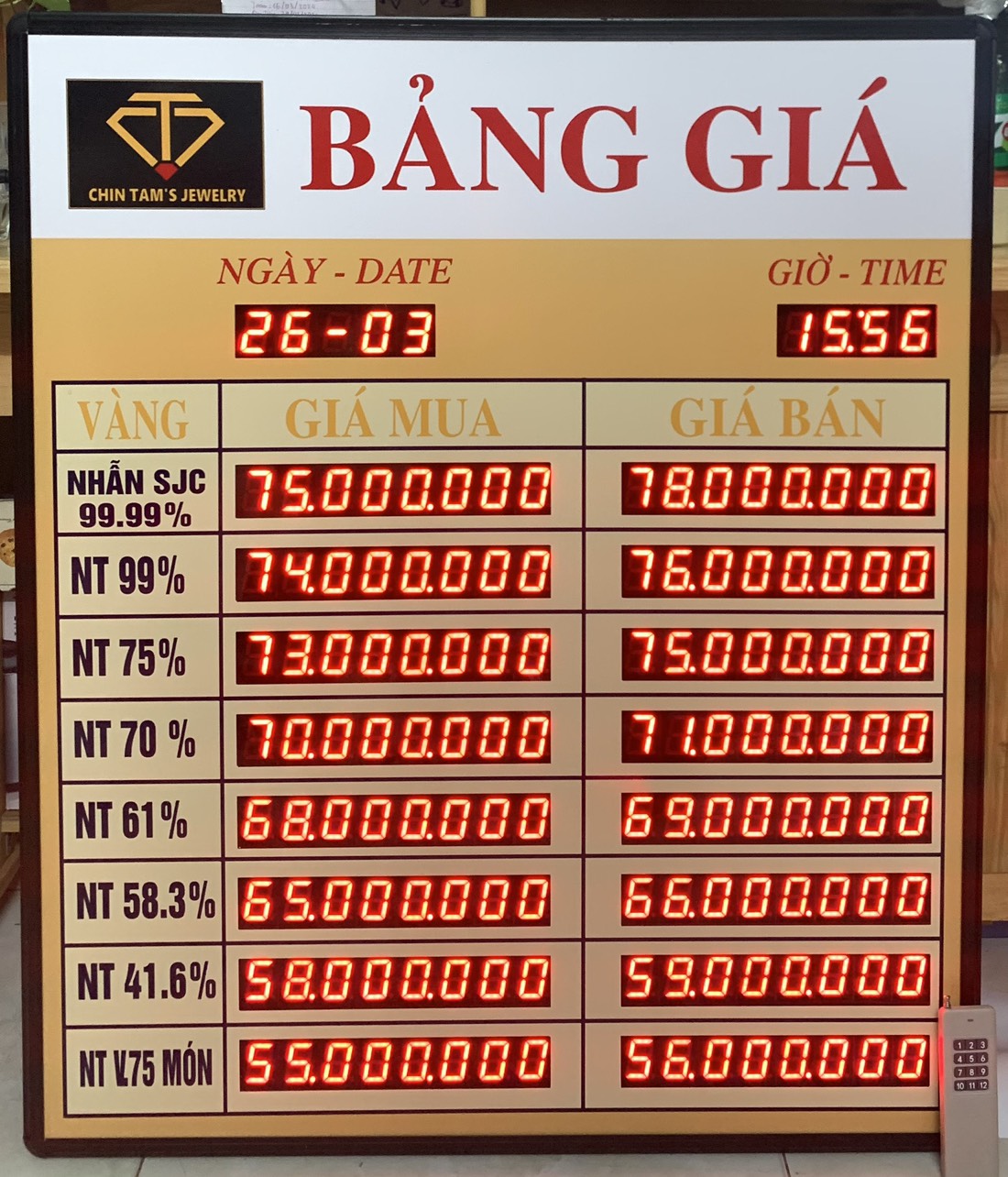 cách làm bảng giá cho tiệm vàng 