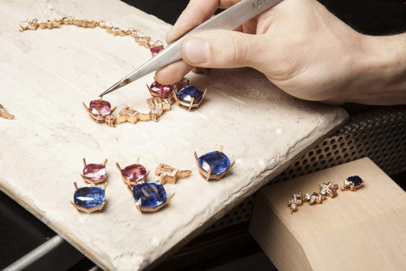 gắn đá quý trang sức chuyên nghiệp 