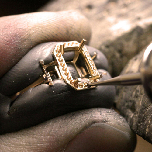 gắn đá quý trang sức chuyên nghiệp 