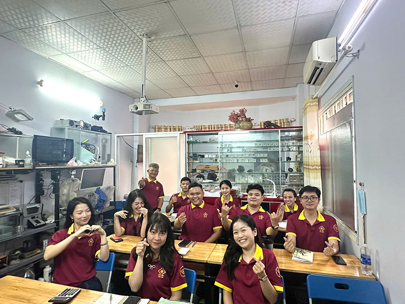 dạy nhận định hột xoàn chuyên nghiệp